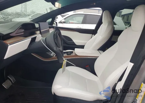 2024 Tesla Model X from USA, damaged, VIN 7SAXCBE5XRF458569